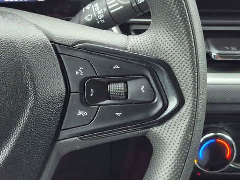 Used 2025 Chevrolet TrailBlazer LT AWD/4WD image 14