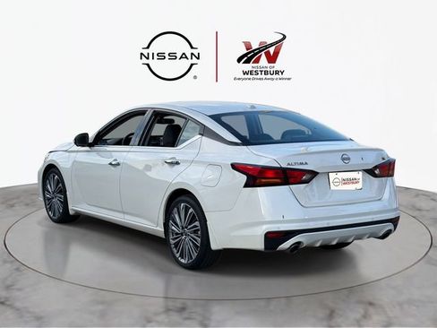 Certified 2025 Nissan Altima 2.5 SL FWD image 5