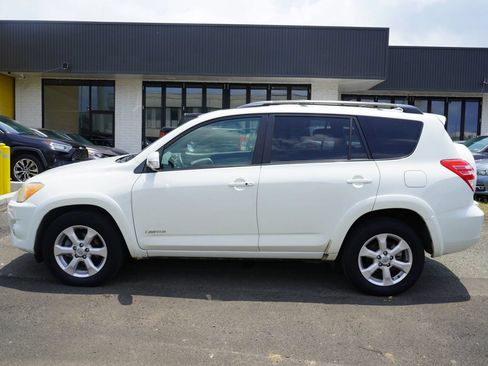 Used 2010 Toyota RAV4 Limited FWD image 2