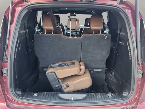 Used 2020 Chrysler Pacifica Limited w/ Advanced Safetytec Group image 11
