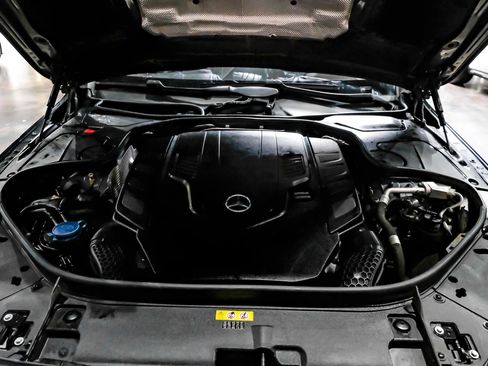 Used 2019 Mercedes-Benz S 560 Sedan image 49