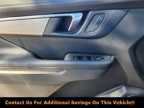 New 2026 Buick Enclave Preferred w/ LPO, Floor Liner Package image 17