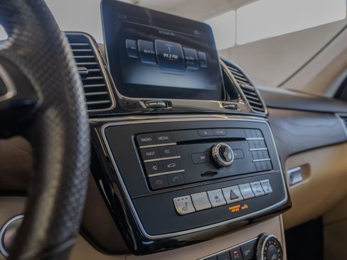 Used 2018 Mercedes-Benz GLE 350 4MATIC w/ Premium 1 Package image 33