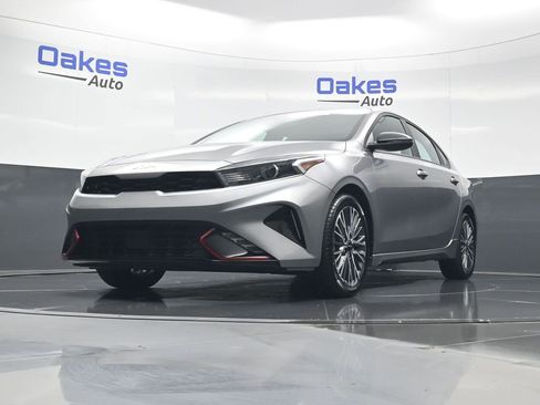 Certified 2024 Kia Forte GT-Line image 39