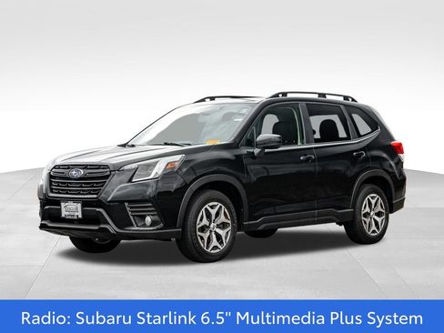 Used 2023 Subaru Forester Premium AWD/4WD image 3