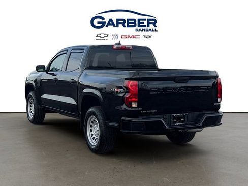 Used 2025 Chevrolet Colorado W/T w/ Advanced Trailering Package image 3
