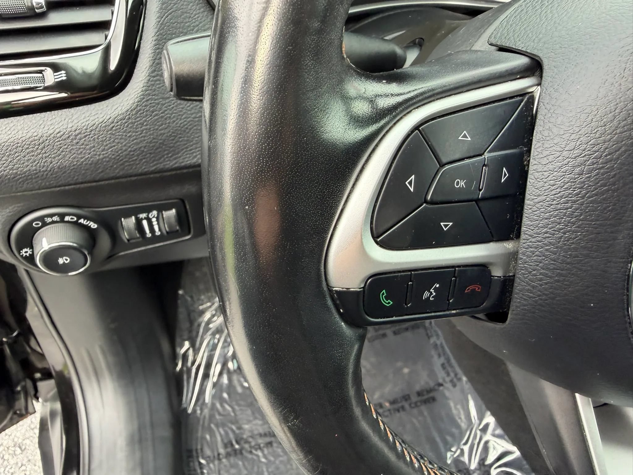 Used 2020 Jeep Compass Limited AWD/4WD image 15