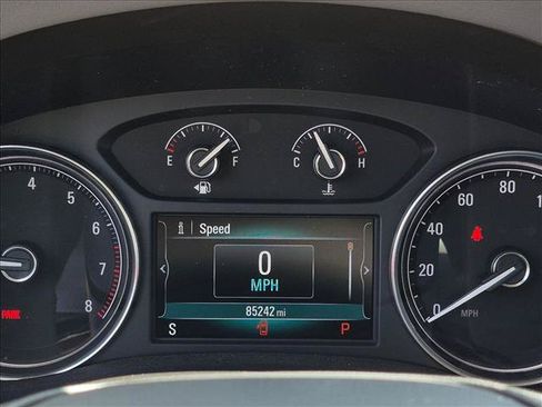 Used 2018 Buick Enclave Premium w/ Experience Buick Package FWD image 6