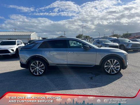 Used 2024 Cadillac Lyriq Luxury w/ LPO, Floor Liner Package image 8