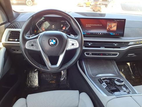 Used 2024 BMW X7 xDrive40i AWD/4WD image 10