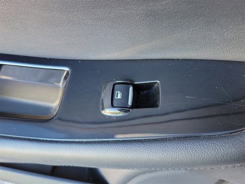 Used 2018 Ford Edge SEL w/ Equipment Group 201A image 15