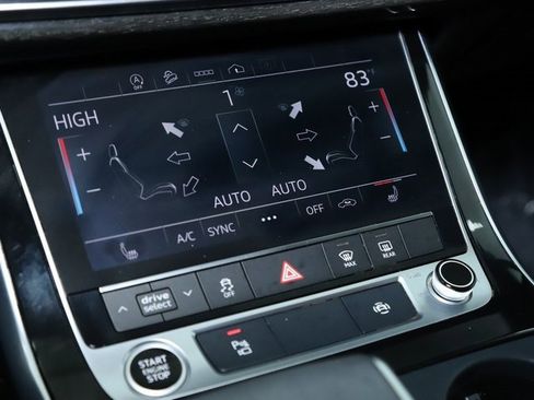 Used 2023 Audi Q7 2.0T Premium w/ Towing Package image 30