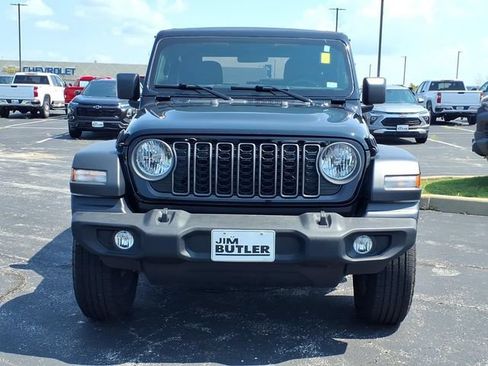 Used 2025 Jeep Wrangler Sport AWD/4WD image 24