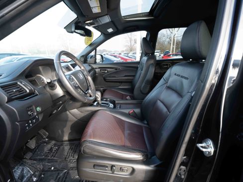 Used 2018 Honda Ridgeline Black Edition image 9