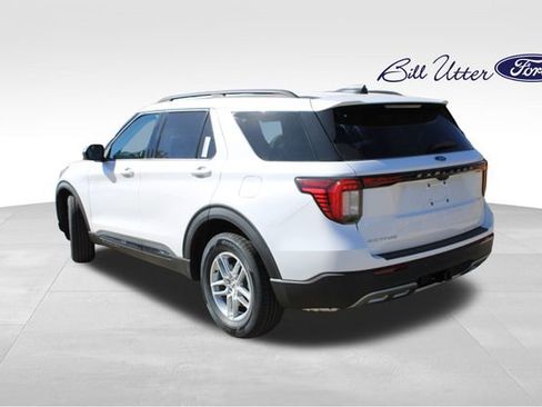 New 2026 Ford Explorer Active w/ Active Comfort Package image 4