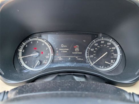 Used 2021 Toyota Highlander Limited image 24