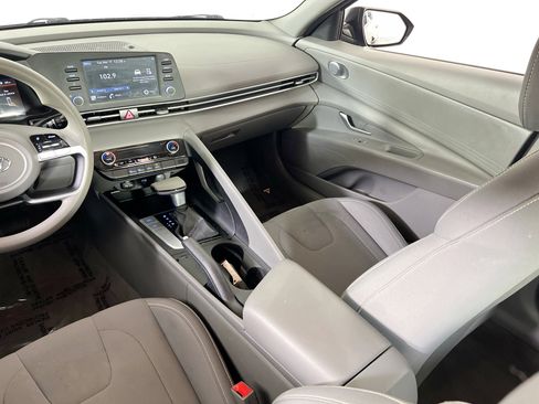 Used 2023 Hyundai Elantra SEL FWD image 21