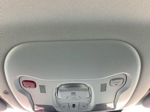 Certified 2017 Jeep Renegade Limited AWD/4WD image 19