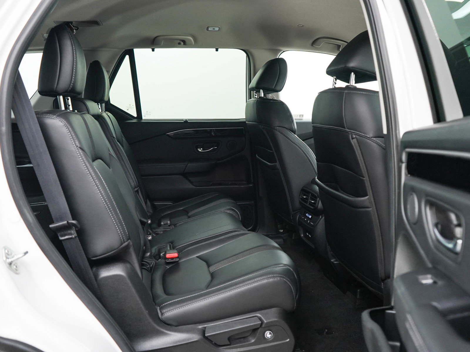 Used 2023 Honda Pilot EX-L image 12
