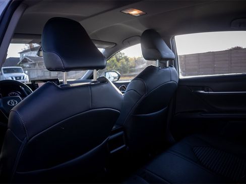 Used 2023 Toyota Camry SE image 26