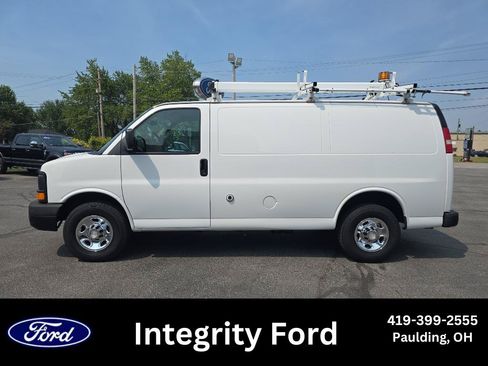 Used 2015 Chevrolet Express 2500 RWD image 1