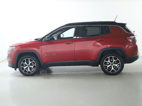 Used 2025 Jeep Compass Limited AWD/4WD image 37