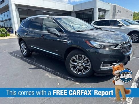 Used 2018 Buick Enclave Avenir w/ Avenir Technology Package AWD/4WD image 4