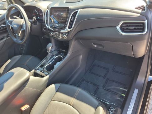 Used 2023 Chevrolet Equinox Premier image 18