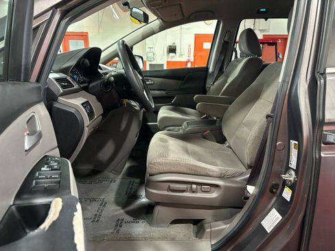 Used 2013 Honda Odyssey EX image 12