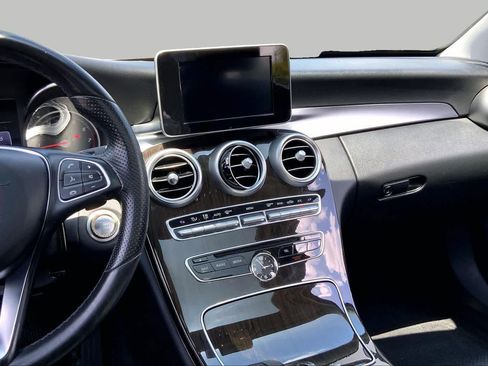 Used 2017 Mercedes-Benz C 300 Sedan image 7