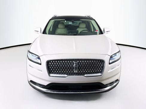 Used 2021 Lincoln Nautilus Reserve w/ Equipment Group 201A image 3