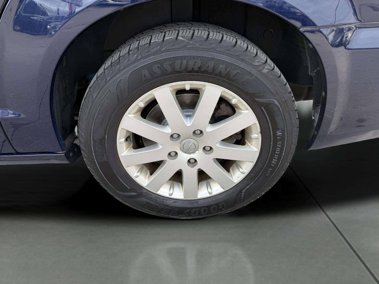 Used 2016 Chrysler Town & Country Touring FWD image 23