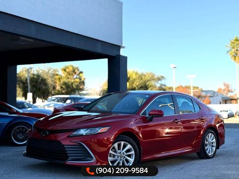 Used 2023 Toyota Camry LE image 1