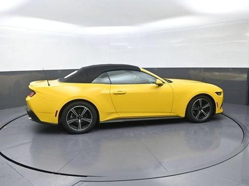 Used 2024 Ford Mustang Premium RWD image 9