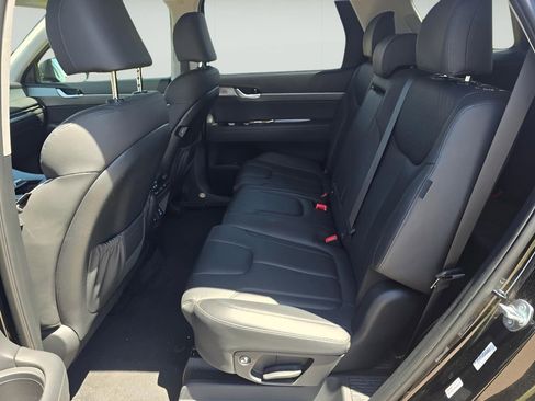 Used 2023 Hyundai Palisade SEL AWD/4WD image 13