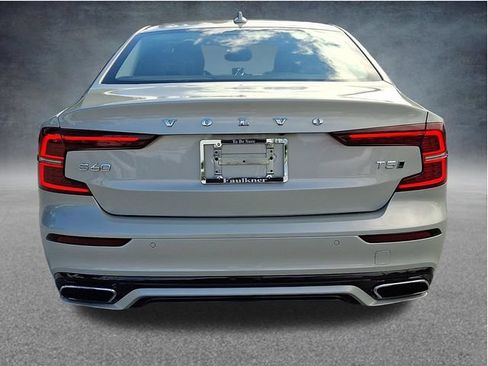 Used 2021 Volvo S60 T5 Momentum w/ Premium Package AWD/4WD image 5