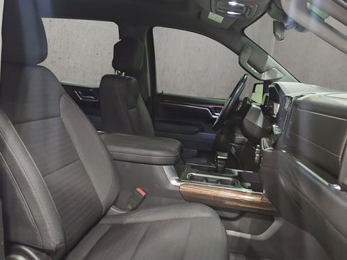 Used 2023 Chevrolet Silverado 1500 LT Trail Boss w/ Protection Package image 18