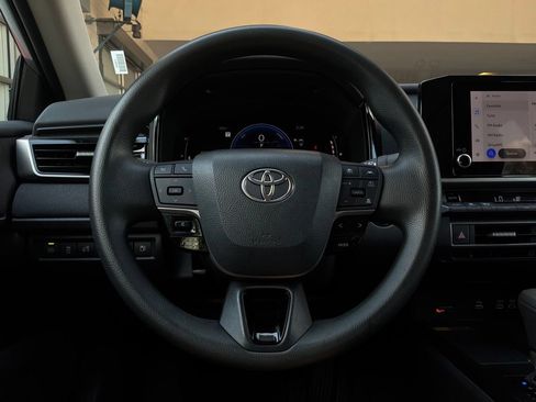 Used 2026 Toyota Camry LE FWD image 34