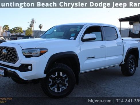 Used 2023 Toyota Tacoma TRD Off-Road image 6