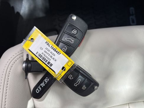 Used 2020 Audi Q3 2.0T Premium w/ Convenience Package image 30