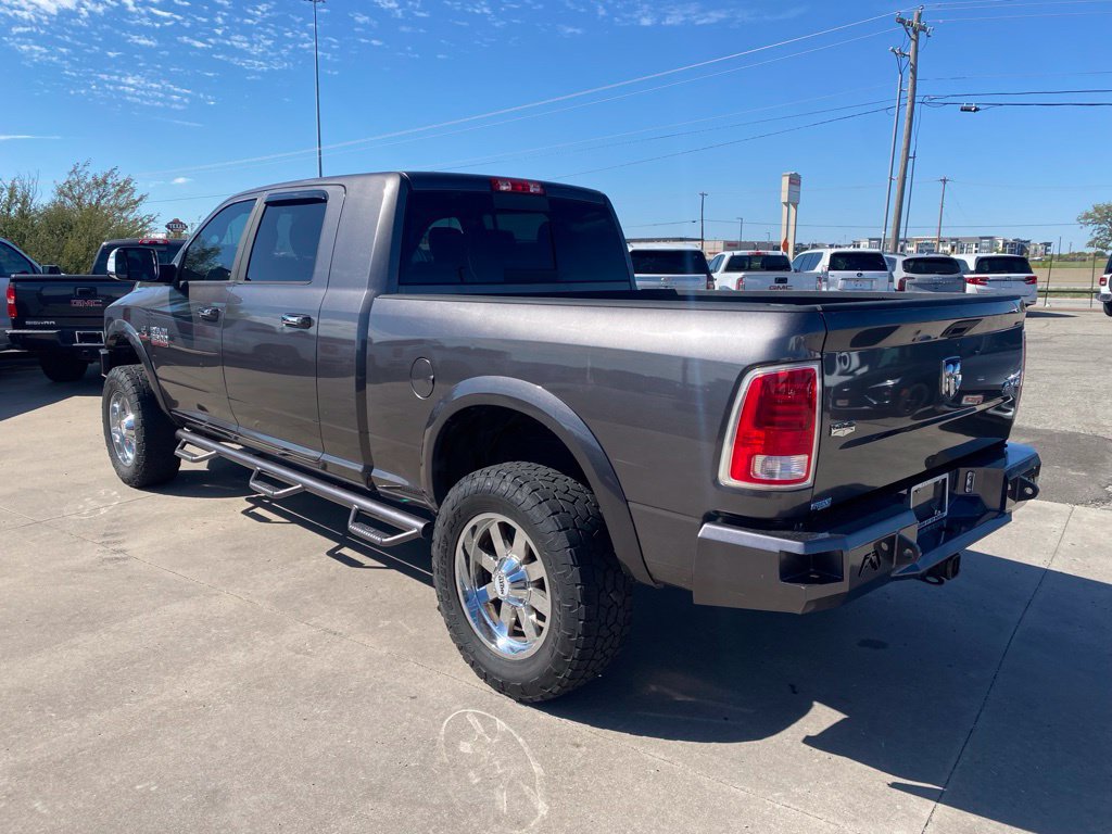 Used 2015 RAM 2500 Laramie w/ Convenience Group AWD/4WD image 3