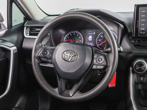 Used 2020 Toyota RAV4 LE image 12