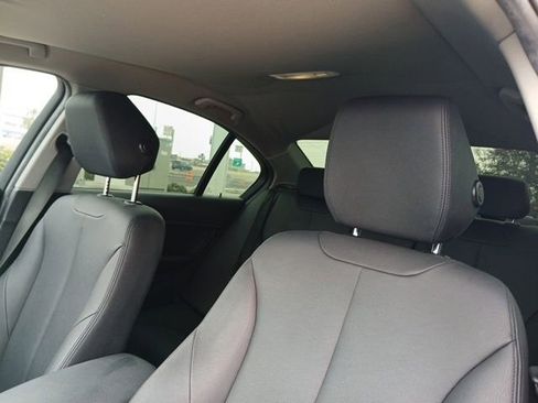 Used 2017 BMW 320i Sedan image 26