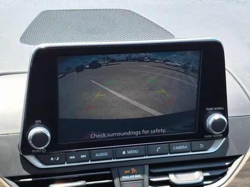 Used 2024 Nissan Altima 2.5 SV FWD image 13