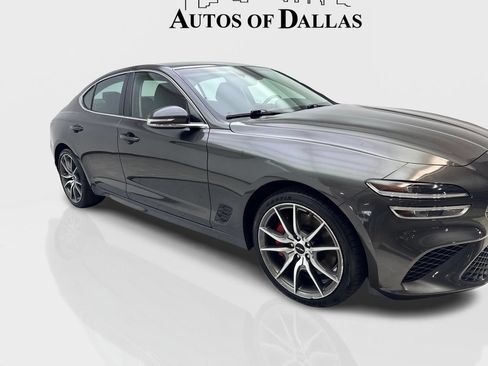 Used 2025 Genesis G70 2.5T RWD image 12