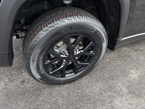 New 2025 Jeep Grand Cherokee Altitude w/ Trailer Tow Package image 10