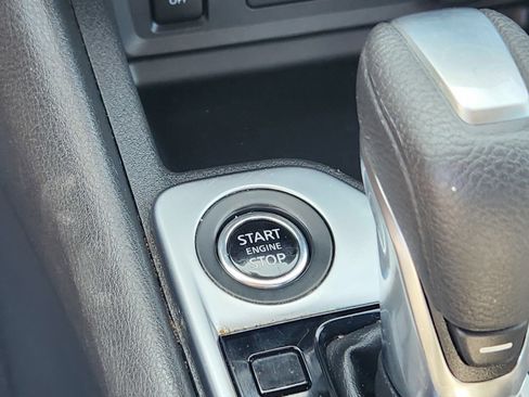 Used 2024 Nissan Sentra SV FWD image 17