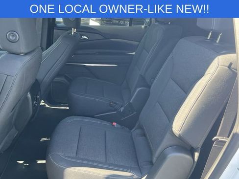 Used 2026 Chevrolet Traverse LT w/ Driver Confidence Package FWD image 29