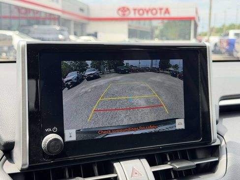 Certified 2025 Toyota RAV4 XLE w/ Convenience Package AWD/4WD image 4