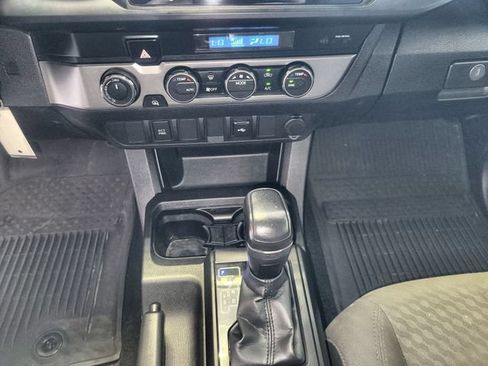 Used 2023 Toyota Tacoma SR AWD/4WD image 19